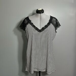 5 items for $20-  Black and white striped lace sleeve shirt flowy